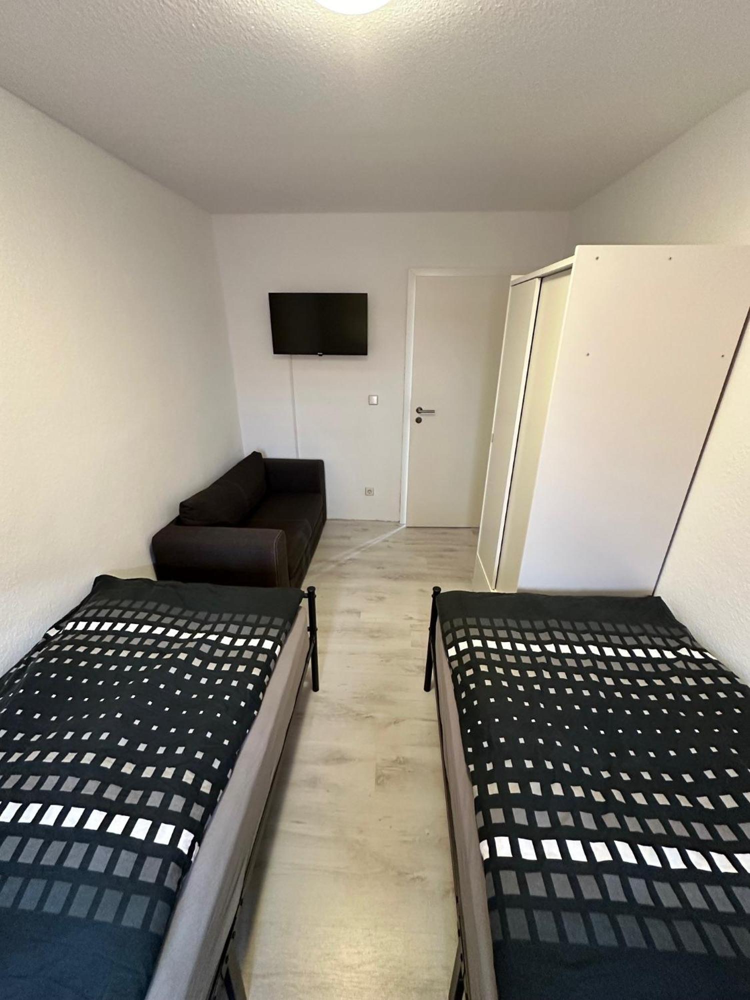 Emi Apartment *